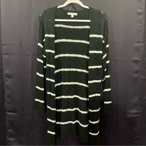 Love Tree black & white cardigan Sz L